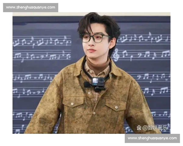 海角小队冲浪挑战:齐思钧暖心护队友 海角小队冲浪挑战:齐思钧暖心护队友